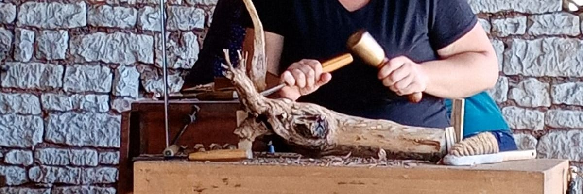 Atelier sculpture sur bois Atelier sculpture sur bois