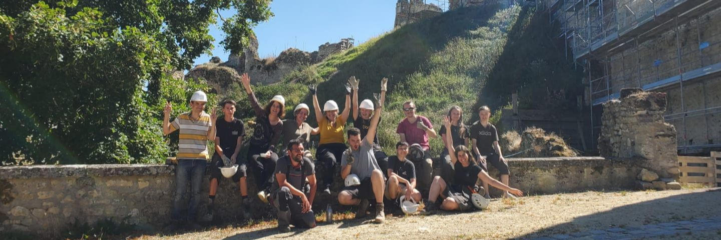 Chantier août 2024 au Châteauneuf-sur-Epte