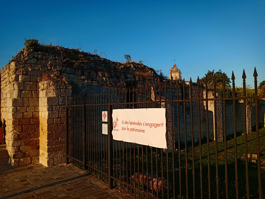 Vestiges du palais comtal de Beaumont